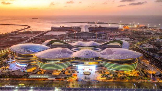 Photo taken on Oct. 26, 2022 shows the world's largest stand-alone duty-free shopping mall in Haikou, south China's Hainan province. The duty-free shopping mall opened on Oct. 28, featuring more than 800 well-known international and domestic brands, including many that debuted in China. (Photo by Zhang Mao/People's Daily Online)