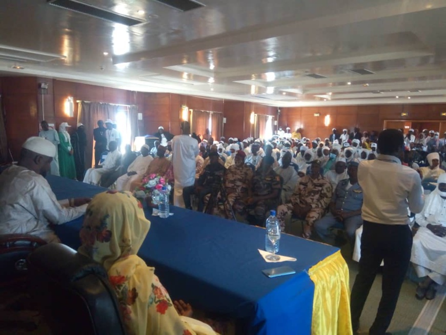 Tchad : 70 jeunes et leaders religieux formés sur les Fakes news et l'utilisation efficiente d’Internet au Ouaddaï Tchad : 70 jeunes et leaders religieux formés sur les Fakes news et l'utilisation efficiente d’Internet au Ouaddaï