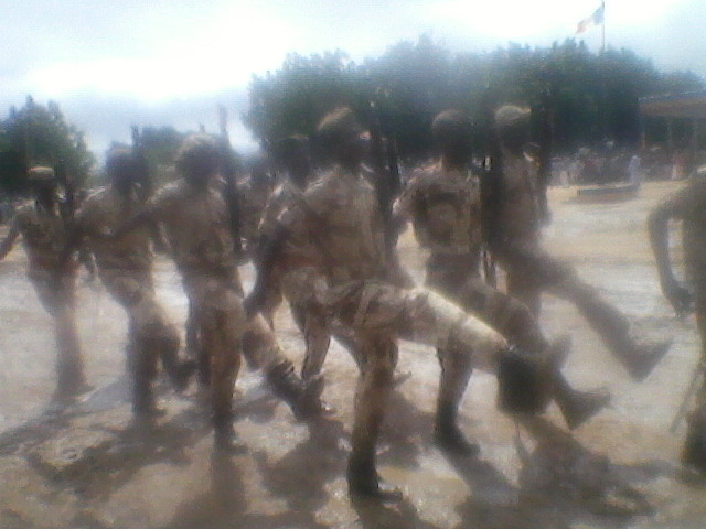 Tchad : Cérémonie de prise d'armes à la place de l'indépendance à Am Timan. Reouhoudou Innocent/Alwihda Info Tchad : Cérémonie de prise d'armes à la place de l'indépendance à Am Timan. Reouhoudou Innocent/Alwihda Info
