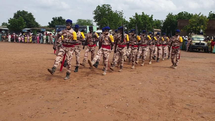 Tchad : défilé militaire à Goz Beïda pour la fête de la liberté Tchad : défilé militaire à Goz Beïda pour la fête de la liberté
