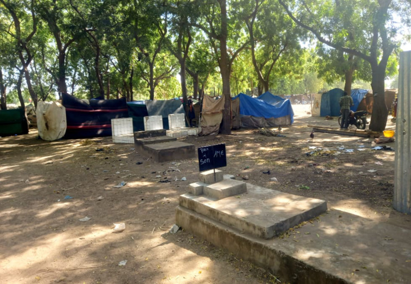 Tchad : en manque d’espace, les sinistrés de Koundoul occupent le cimetière, le 2 décembre 2022. © Ahmad Youssouf Ali/Alwihda Info