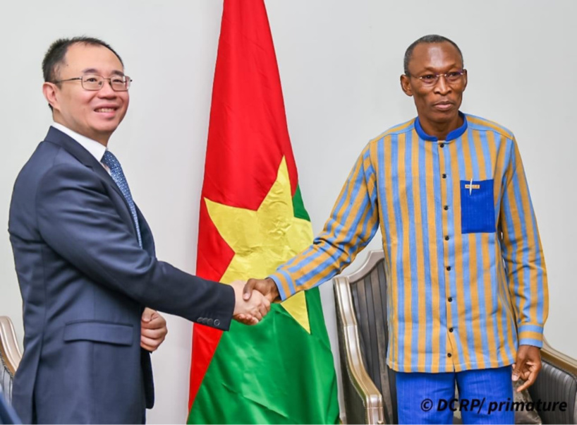 Le Burkina Faso demande à la Chine de lui fournir de l’armement militaire Le Burkina Faso demande à la Chine de lui fournir de l’armement militaire