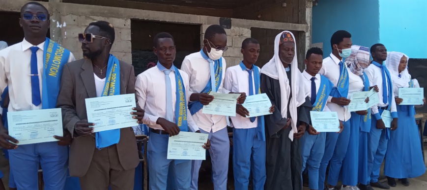 N’Djamena : le complexe scolaire Abdoulaye Moussa de Farcha Djigoulié honore ses bacheliers N’Djamena : le complexe scolaire Abdoulaye Moussa de Farcha Djigoulié honore ses bacheliers