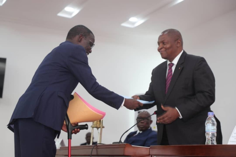 Centrafrique : 4 mouvements armés procèdent à leur dissolution intégrale. © PR/C Centrafrique : 4 mouvements armés procèdent à leur dissolution intégrale. © PR/C