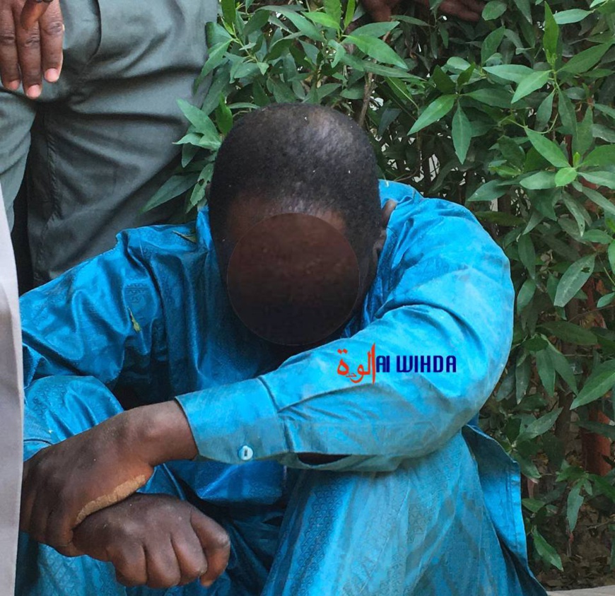 N'Djamena : la police appréhende un cambrioleur, filmé par une caméra de surveillance N'Djamena : la police appréhende un cambrioleur, filmé par une caméra de surveillance