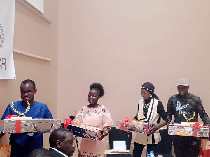 Tchad : le CICR prime des "journalistes humanitaires" Tchad : le CICR prime des "journalistes humanitaires"