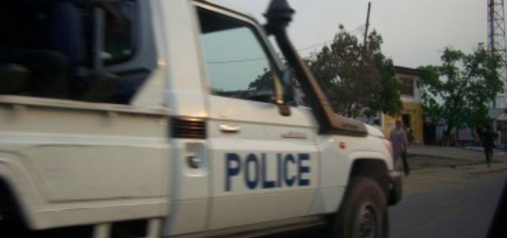 Tchad : Il abat son cuisinier, le met dans le coffre de sa voiture et se rend au commissariat Tchad : Il abat son cuisinier, le met dans le coffre de sa voiture et se rend au commissariat