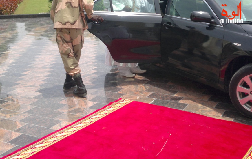 Tchad : 24 conseillers techniques à la Présidence nommés/confirmés à leur poste Tchad : 24 conseillers techniques à la Présidence nommés/confirmés à leur poste