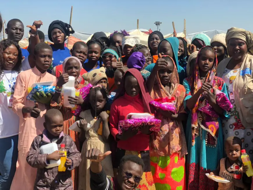 N’Djamena : le collectif des jeunes religieux de Walia donne le sourire aux enfants sinistrés