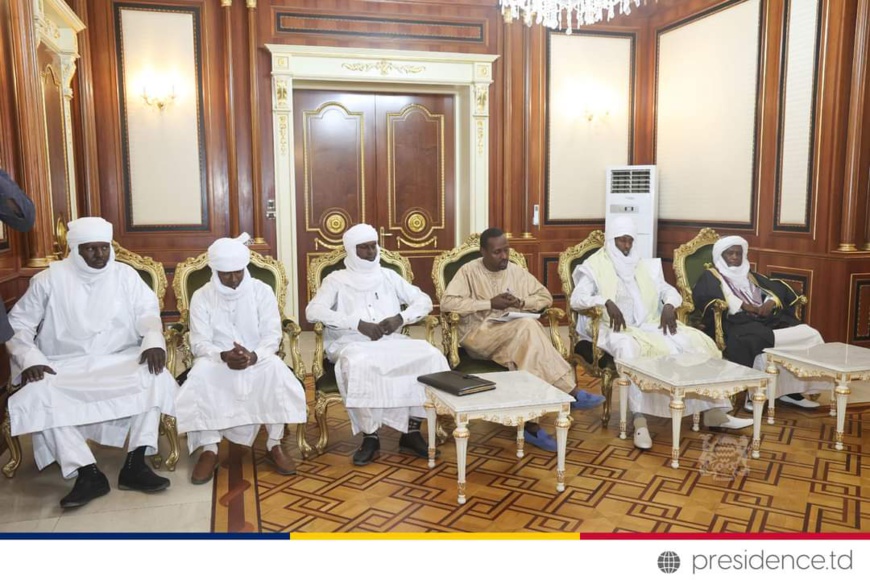 Tchad : reçu à la Présidence, le Comité d'autodéfense de Miski nie la crédibilité des vidéos de violences Tchad : reçu à la Présidence, le Comité d'autodéfense de Miski nie la crédibilité des vidéos de violences