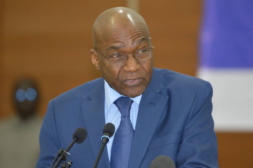 Tchad : le Gouvernement s'engage à améliorer les conditions de travail des gouverneurs Tchad : le Gouvernement s'engage à améliorer les conditions de travail des gouverneurs