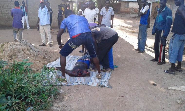 Centrafrique: Un commerçant sénégalais égorgé par les Anti-Balaka. Crédit photo : DIASPORA MEDIA Centrafrique: Un commerçant sénégalais égorgé par les Anti-Balaka. Crédit photo : DIASPORA MEDIA