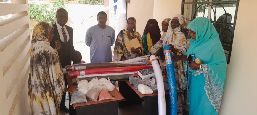 Tchad : remise de kits d'accompagnement aux femmes pour promouvoir l'emploi au Batha Tchad : remise de kits d'accompagnement aux femmes pour promouvoir l'emploi au Batha