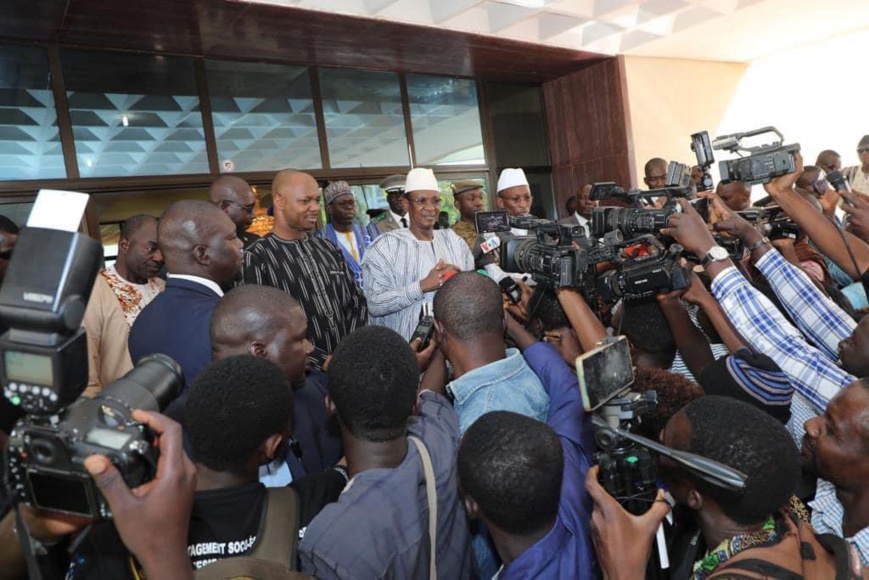 رئيس وزراء مالي في زيارة لبوركينا فاسو على رأس وفد رفيع رئيس وزراء مالي في زيارة لبوركينا فاسو على رأس وفد رفيع