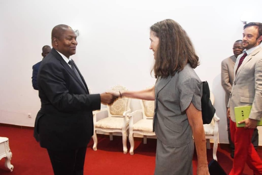 RCA : les USA n'ont pas donné d'ultimatum concernant les instructeurs russes (ambassadrice) RCA : les USA n'ont pas donné d'ultimatum concernant les instructeurs russes (ambassadrice)