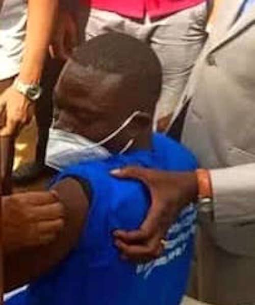 Plus de 2 millions de personnes ciblées pour la vaccination contre la Covid-19 au Tchad Plus de 2 millions de personnes ciblées pour la vaccination contre la Covid-19 au Tchad