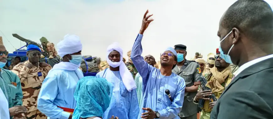 Tchad : le gouverneur du Kanem poursuit sa tournée et prône le respect des valeurs républicaines