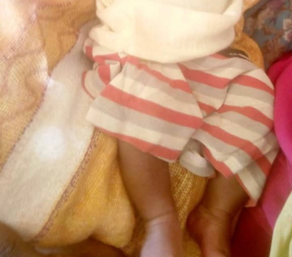 Tchad : un bébé abandonné devant la porte d'une inconnue à Goz-Beida Tchad : un bébé abandonné devant la porte d'une inconnue à Goz-Beida