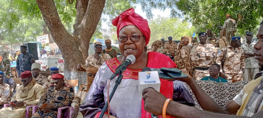 Tchad : la gouverneure de la Tandjilé en tournée de sensibilisation Tchad : la gouverneure de la Tandjilé en tournée de sensibilisation