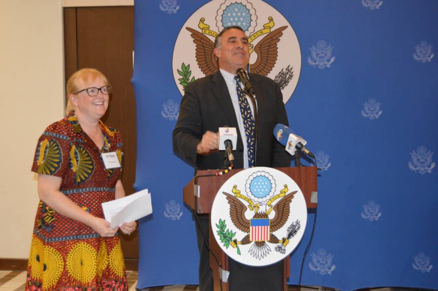 Tchad : l'Ambassade des États-Unis célèbre la réouverture du Centre américain avec une journée portes ouvertes Tchad : l'Ambassade des États-Unis célèbre la réouverture du Centre américain avec une journée portes ouvertes