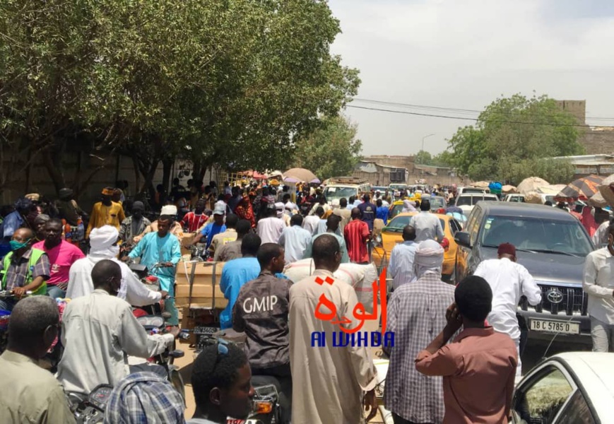 Tchad : embouteillages et flambée des prix pour le Ramadan à N'Djamena Tchad : embouteillages et flambée des prix pour le Ramadan à N'Djamena