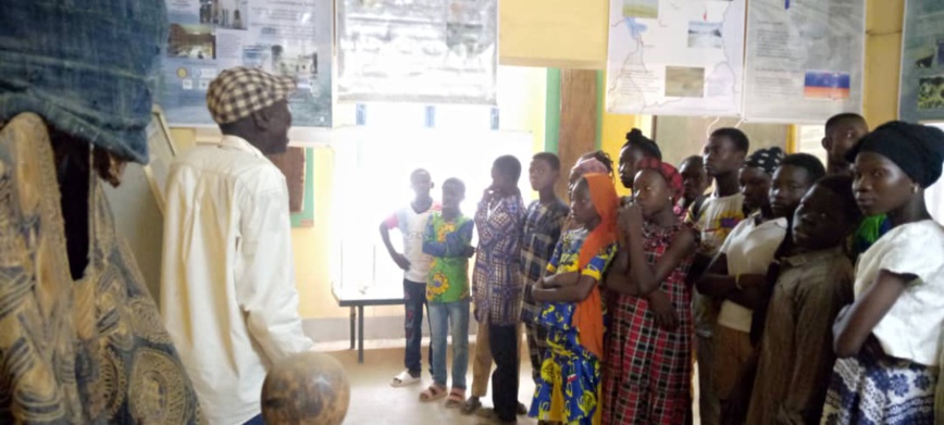 Tchad : l'ONG UP organise une visite au Musée de Sarh pour des jeunes de la ville Tchad : l'ONG UP organise une visite au Musée de Sarh pour des jeunes de la ville