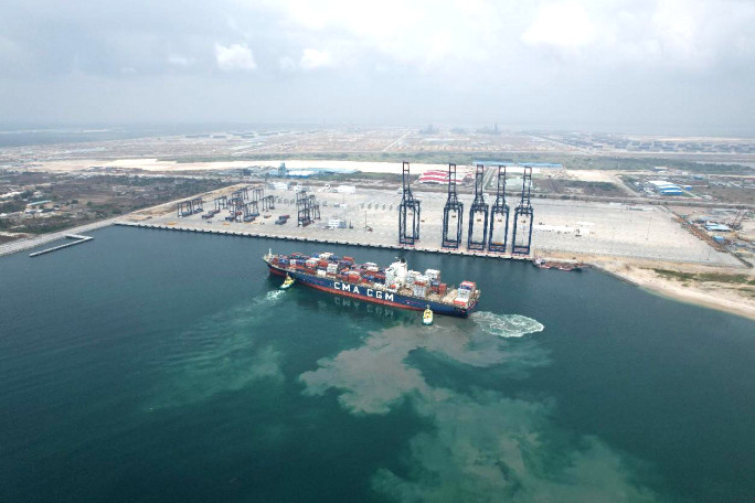 Photo shows a vessel in the Lekki deep seaport in Nigeria. (Photo from the China Harbour Engineering Company Ltd.) Photo shows a vessel in the Lekki deep seaport in Nigeria. (Photo from the China Harbour Engineering Company Ltd.)