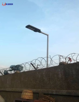 N'Djamena : des projecteurs solaires installés pour éclairer le marché de Dembé et renforcer la sécurité