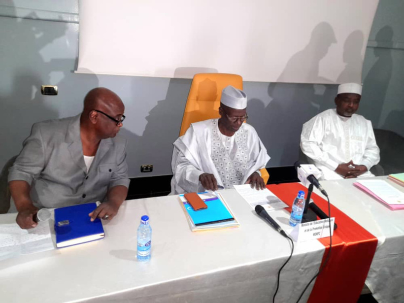 Tchad : le ministre de l'Éducation recadre les choses pour une bonne refondation de l'école Tchad : le ministre de l'Éducation recadre les choses pour une bonne refondation de l'école