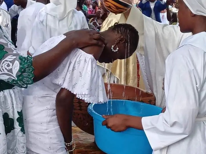 Tchad : plus de 260 fidèles chrétiens catholiques baptisés à la cathédrale Notre-Dame de Sarh