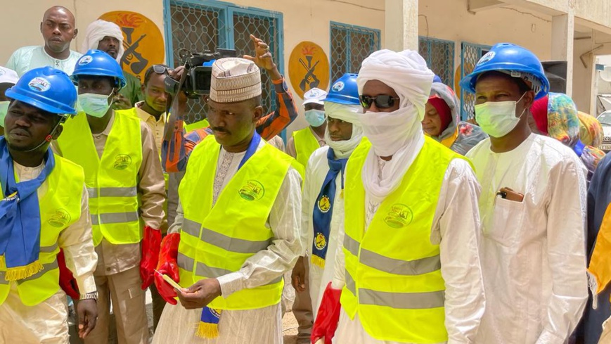 Al-Bihera Tchad finance la réfection du siège du MPS dans le Ouaddaï Al-Bihera Tchad finance la réfection du siège du MPS dans le Ouaddaï