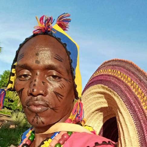 Tchad : Nassouro Oumarou est un TikTokeur qui valorise la culture