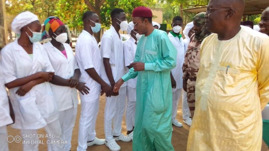 Tchad : le ministre de la Santé inspecte les services sanitaires à Doba Tchad : le ministre de la Santé inspecte les services sanitaires à Doba