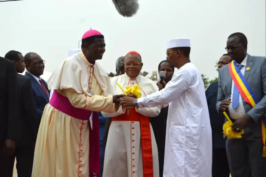 Tchad : la cathédrale de N'Djamena sous-baptisée "maison de prière pour tous les peuples"