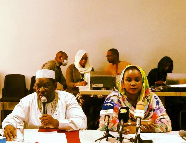 Tchad : la SONEMIC rencontre les orfèvres/femmes commerçantes d’or Tchad : la SONEMIC rencontre les orfèvres/femmes commerçantes d’or