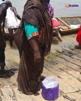 Tchad : l'essence achetée à 800 FCFA à Kousseri est revendue à 2500 FCFA le litre en bouteille Tchad : l'essence achetée à 800 FCFA à Kousseri est revendue à 2500 FCFA le litre en bouteille