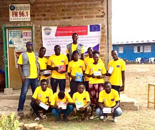 Tchad : la Radio Communautaire de Kim promeut la paix à travers un jeu radiophonique Tchad : la Radio Communautaire de Kim promeut la paix à travers un jeu radiophonique