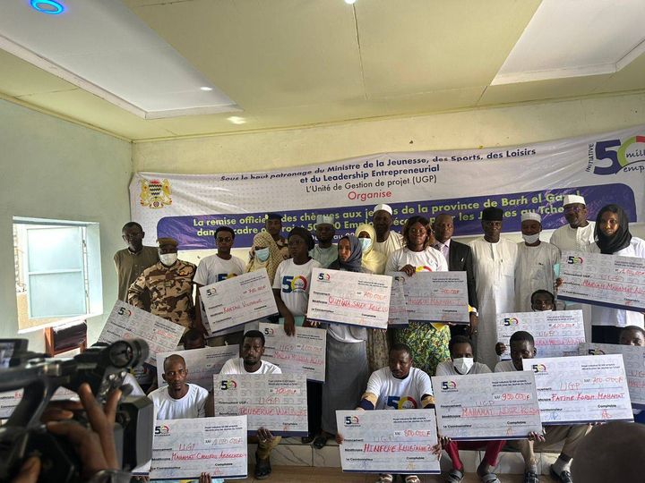 Tchad : au Barh-El-Ghazal, remise des chèques aux bénéficiaires du projet « Initiative 50 000 emplois »