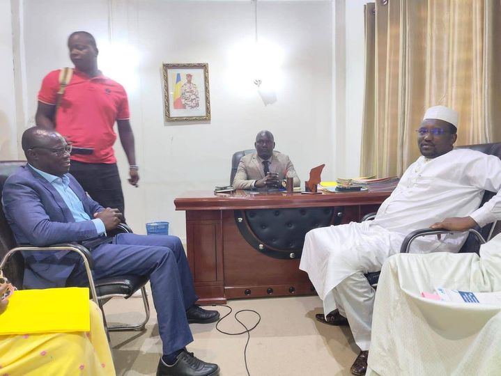 Tchad : Ahmat Haroun Larry, l'homme de la situation pour nettoyer N’Djamena ? Tchad : Ahmat Haroun Larry, l'homme de la situation pour nettoyer N’Djamena ?