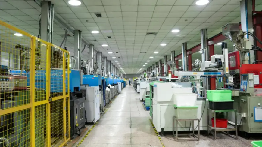 Photo shows an intelligent workshop of toothbrush manufacturer Sanxiao Group in Hangji township, Yangzhou, east China's Jiangsu province. (Photo from the official account of the Yangzhou Biodiverse and Sci-Tech City on WeChat)
