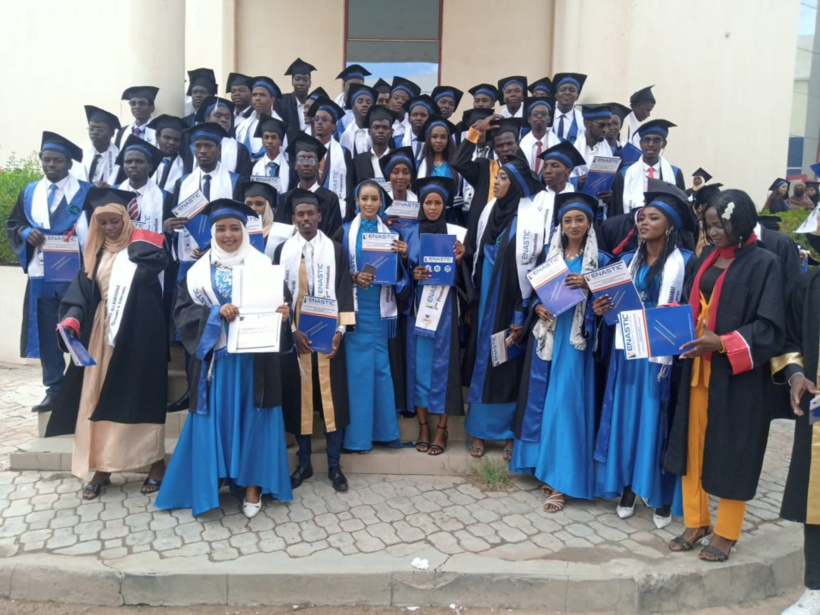 Tchad : remise des parchemins aux lauréats de la 3ème promotion de l'ENASTIC Tchad : remise des parchemins aux lauréats de la 3ème promotion de l'ENASTIC