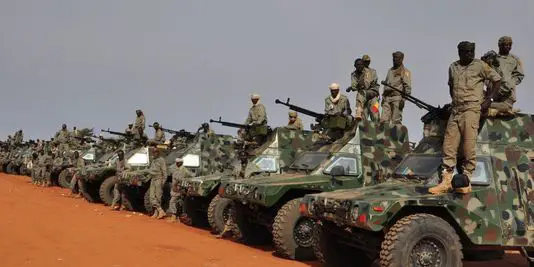 Des soldats tchadiens en route vers le Mali, le 24 janvier. Crédits photo : AFP/Boureima Hama