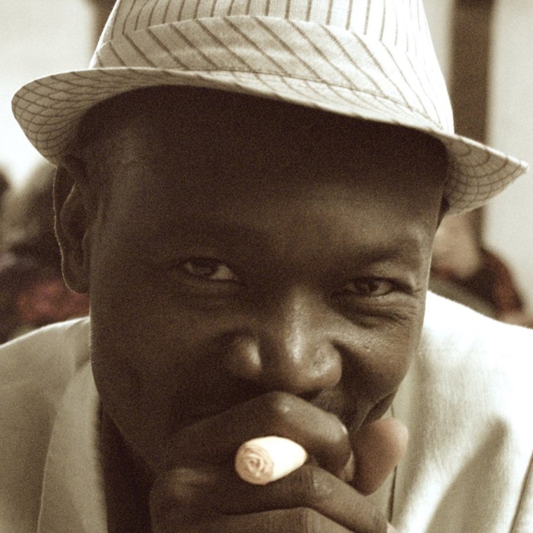 Kaar Kaas Sonn. Kaar Kaas Sonn.