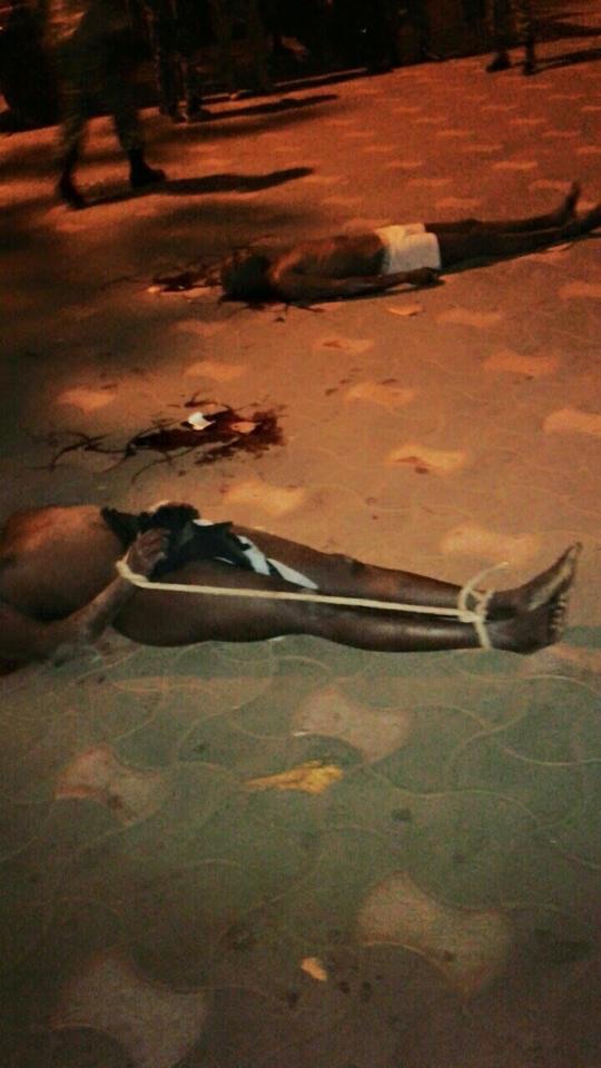 Gambie : Les images des soldats exécutés froidement par le Président Yaya Jammeh Gambie : Les images des soldats exécutés froidement par le Président Yaya Jammeh