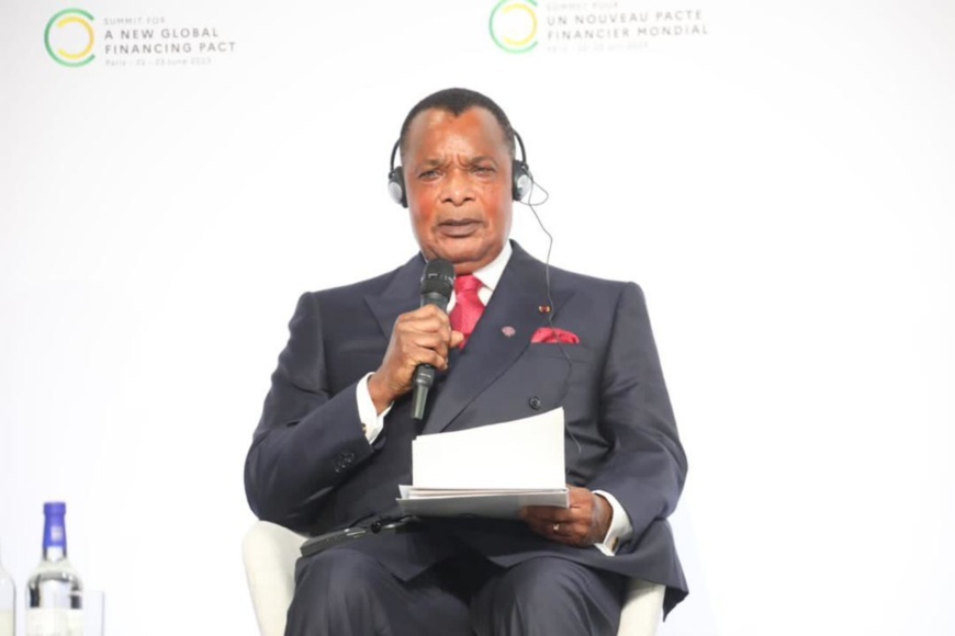 Denis Sassou N'Guesso s'exprimant à la table ronde.