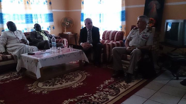 RCA : L'ambassadeur de France en négociation avec les Anti-Balaka pour la libération de l'otage RCA : L'ambassadeur de France en négociation avec les Anti-Balaka pour la libération de l'otage