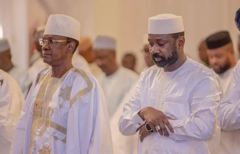 Mali : la prière de l'Aïd dans la la salle des banquets de la Présidence pour le colonel Goïta