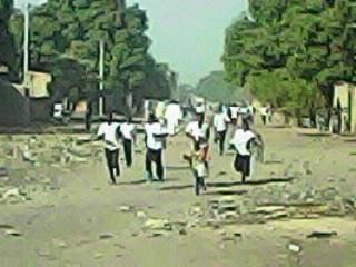 Tchad : Cinq élèves mortellement touchés par des balles lors d'une manifestation Tchad : Cinq élèves mortellement touchés par des balles lors d'une manifestation