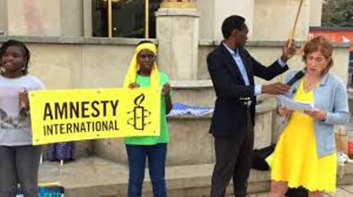 Afrique : les autorités doivent lutter contre la corruption et non ceux qui la dénoncent (Amnesty)