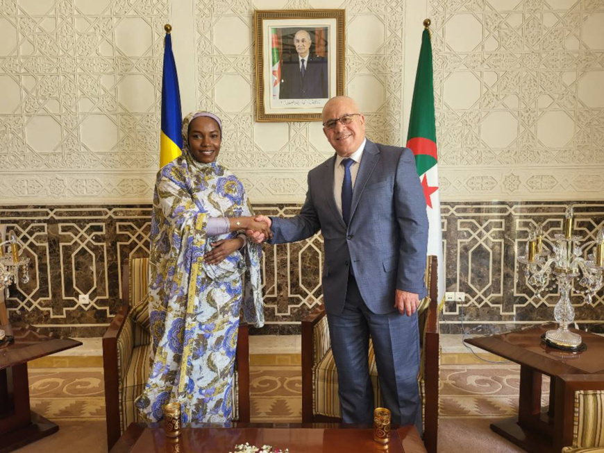 Tchad-Algérie : la ministre des Transports terrestres et de la Sécurité routière en visite de travail à Alger Tchad-Algérie : la ministre des Transports terrestres et de la Sécurité routière en visite de travail à Alger